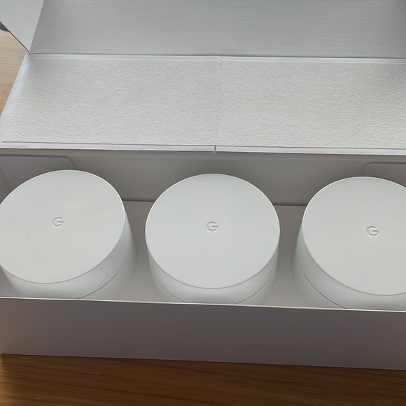 GOOGLE Wifi Points, 3 Pack - Picture 8 of 12